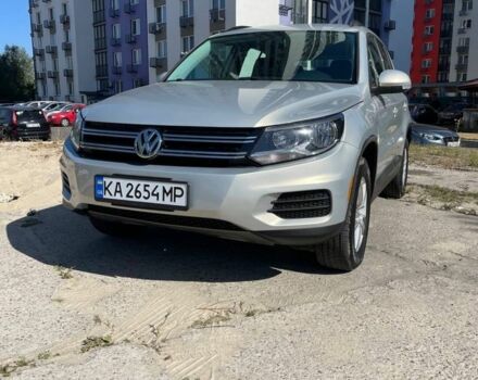 Серый Фольксваген Тигуан, объемом двигателя 2 л и пробегом 145 тыс. км за 12600 $, фото 2 на Automoto.ua