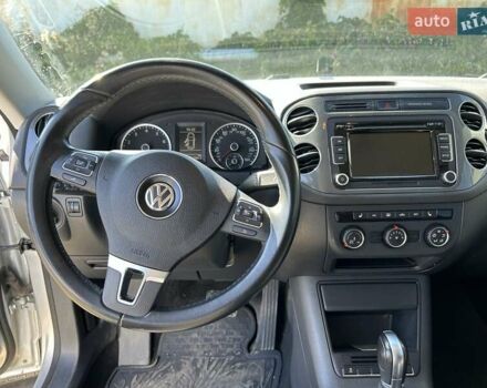 Сірий Фольксваген Тігуан, об'ємом двигуна 1.98 л та пробігом 135 тис. км за 12500 $, фото 5 на Automoto.ua