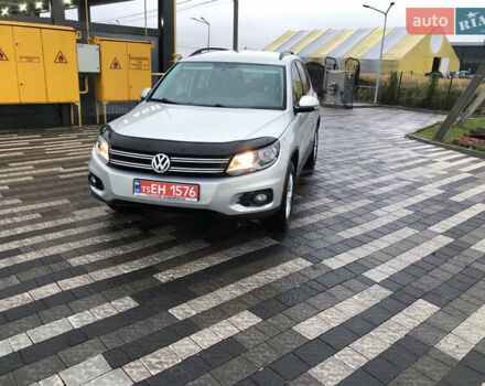 Сірий Фольксваген Тігуан, об'ємом двигуна 1.97 л та пробігом 214 тис. км за 12500 $, фото 2 на Automoto.ua