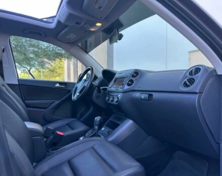 Сірий Фольксваген Тігуан, об'ємом двигуна 2 л та пробігом 79 тис. км за 11200 $, фото 8 на Automoto.ua