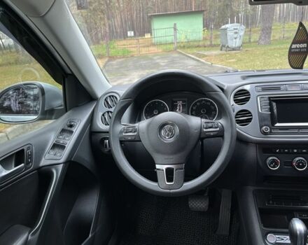 Серый Фольксваген Тигуан, объемом двигателя 2 л и пробегом 194 тыс. км за 12400 $, фото 23 на Automoto.ua