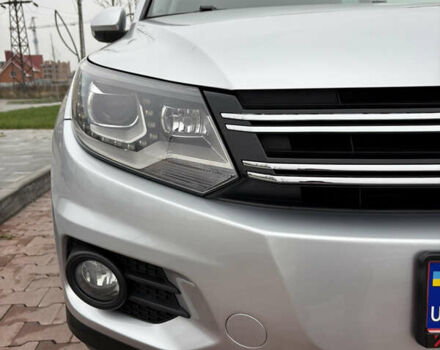 Серый Фольксваген Тигуан, объемом двигателя 2 л и пробегом 125 тыс. км за 14999 $, фото 20 на Automoto.ua