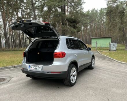 Серый Фольксваген Тигуан, объемом двигателя 2 л и пробегом 194 тыс. км за 12400 $, фото 9 на Automoto.ua