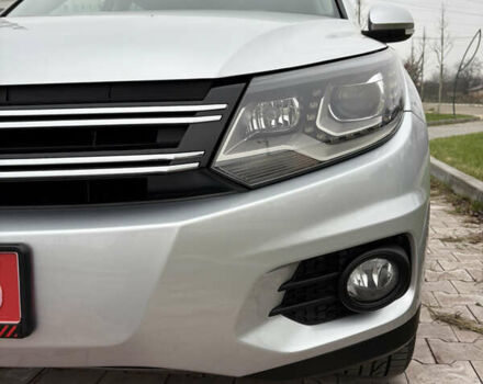 Серый Фольксваген Тигуан, объемом двигателя 2 л и пробегом 125 тыс. км за 14999 $, фото 19 на Automoto.ua