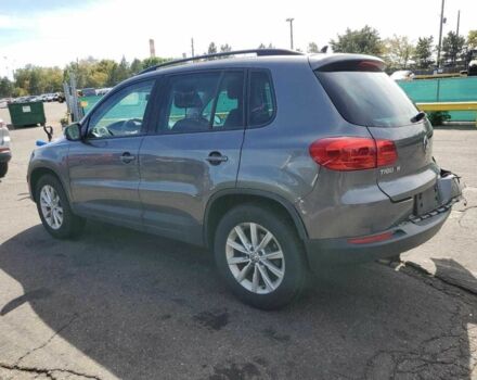 Серый Фольксваген Тигуан, объемом двигателя 2 л и пробегом 82 тыс. км за 900 $, фото 1 на Automoto.ua