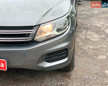 Серый Фольксваген Тигуан, объемом двигателя 2 л и пробегом 195 тыс. км за 15340 $, фото 10 на Automoto.ua