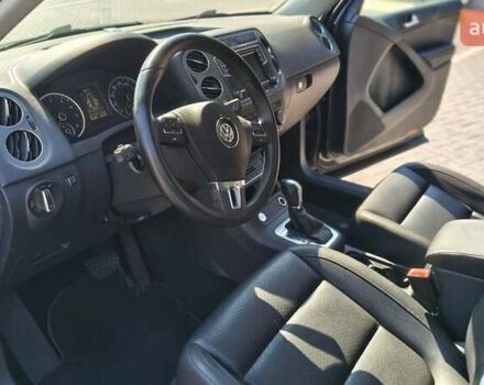 Серый Фольксваген Тигуан, объемом двигателя 1.98 л и пробегом 95 тыс. км за 13500 $, фото 5 на Automoto.ua