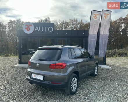 Серый Фольксваген Тигуан, объемом двигателя 2 л и пробегом 170 тыс. км за 12500 $, фото 5 на Automoto.ua