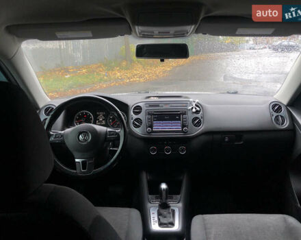 Сірий Фольксваген Тігуан, об'ємом двигуна 1.98 л та пробігом 197 тис. км за 13500 $, фото 33 на Automoto.ua