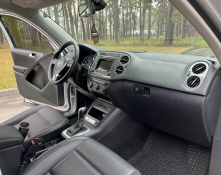 Серый Фольксваген Тигуан, объемом двигателя 2 л и пробегом 194 тыс. км за 12400 $, фото 18 на Automoto.ua