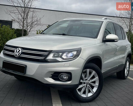 Серый Фольксваген Тигуан, объемом двигателя 2 л и пробегом 165 тыс. км за 15500 $, фото 7 на Automoto.ua
