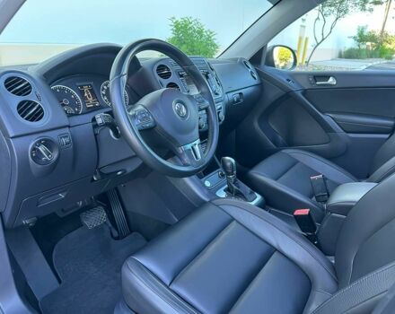 Серый Фольксваген Тигуан, объемом двигателя 2 л и пробегом 78 тыс. км за 4644 $, фото 7 на Automoto.ua