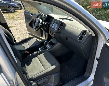 Сірий Фольксваген Тігуан, об'ємом двигуна 1.98 л та пробігом 135 тис. км за 12500 $, фото 15 на Automoto.ua