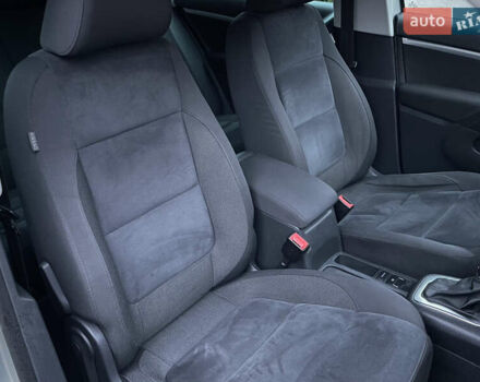 Серый Фольксваген Тигуан, объемом двигателя 2 л и пробегом 165 тыс. км за 15500 $, фото 44 на Automoto.ua