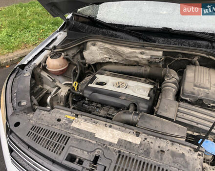 Сірий Фольксваген Тігуан, об'ємом двигуна 1.98 л та пробігом 197 тис. км за 13500 $, фото 45 на Automoto.ua