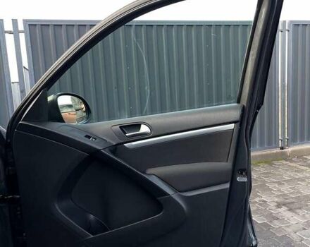 Серый Фольксваген Тигуан, объемом двигателя 1.97 л и пробегом 162 тыс. км за 17499 $, фото 13 на Automoto.ua