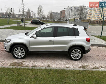 Серый Фольксваген Тигуан, объемом двигателя 2 л и пробегом 125 тыс. км за 14999 $, фото 18 на Automoto.ua