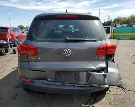 Серый Фольксваген Тигуан, объемом двигателя 2 л и пробегом 82 тыс. км за 900 $, фото 5 на Automoto.ua