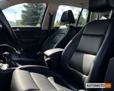 Сірий Фольксваген Тігуан, об'ємом двигуна 2 л та пробігом 243 тис. км за 13200 $, фото 12 на Automoto.ua