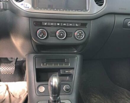 Серый Фольксваген Тигуан, объемом двигателя 1.98 л и пробегом 198 тыс. км за 14500 $, фото 15 на Automoto.ua