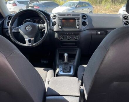 Серый Фольксваген Тигуан, объемом двигателя 2 л и пробегом 145 тыс. км за 12600 $, фото 3 на Automoto.ua