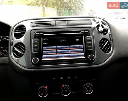 Сірий Фольксваген Тігуан, об'ємом двигуна 1.98 л та пробігом 197 тис. км за 13500 $, фото 42 на Automoto.ua