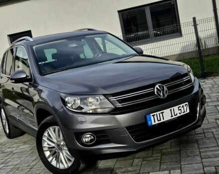 Серый Фольксваген Тигуан, объемом двигателя 2 л и пробегом 180 тыс. км за 8600 $, фото 1 на Automoto.ua