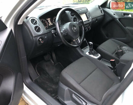 Сірий Фольксваген Тігуан, об'ємом двигуна 1.97 л та пробігом 214 тис. км за 12500 $, фото 11 на Automoto.ua