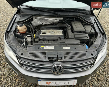 Серый Фольксваген Тигуан, объемом двигателя 2 л и пробегом 170 тыс. км за 12000 $, фото 9 на Automoto.ua