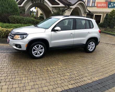 Сірий Фольксваген Тігуан, об'ємом двигуна 1.97 л та пробігом 214 тис. км за 12500 $, фото 6 на Automoto.ua