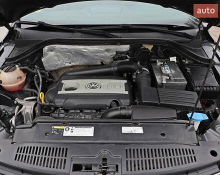 Сірий Фольксваген Тігуан, об'ємом двигуна 2 л та пробігом 150 тис. км за 13999 $, фото 22 на Automoto.ua