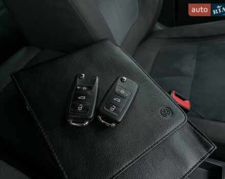 Серый Фольксваген Тигуан, объемом двигателя 2 л и пробегом 165 тыс. км за 15500 $, фото 58 на Automoto.ua