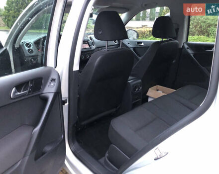 Сірий Фольксваген Тігуан, об'ємом двигуна 1.97 л та пробігом 214 тис. км за 12500 $, фото 15 на Automoto.ua