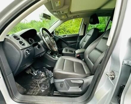 Сірий Фольксваген Тігуан, об'ємом двигуна 2 л та пробігом 80 тис. км за 2500 $, фото 7 на Automoto.ua