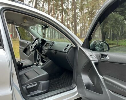 Серый Фольксваген Тигуан, объемом двигателя 2 л и пробегом 194 тыс. км за 12400 $, фото 17 на Automoto.ua