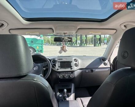 Сірий Фольксваген Тігуан, об'ємом двигуна 1.98 л та пробігом 175 тис. км за 13100 $, фото 12 на Automoto.ua