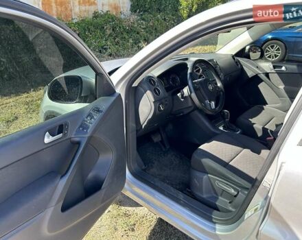 Сірий Фольксваген Тігуан, об'ємом двигуна 1.98 л та пробігом 135 тис. км за 12500 $, фото 13 на Automoto.ua