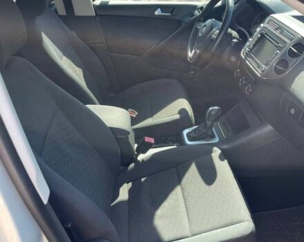 Серый Фольксваген Тигуан, объемом двигателя 2 л и пробегом 145 тыс. км за 12600 $, фото 5 на Automoto.ua