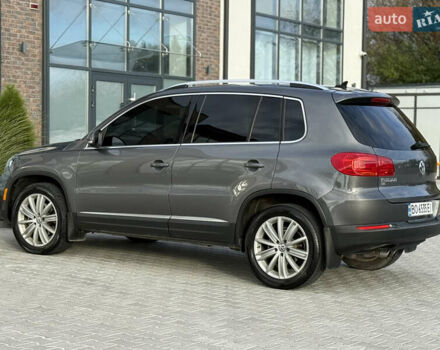 Сірий Фольксваген Тігуан, об'ємом двигуна 2 л та пробігом 176 тис. км за 12400 $, фото 14 на Automoto.ua