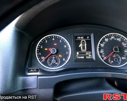 Сірий Фольксваген Тігуан, об'ємом двигуна 2 л та пробігом 170 тис. км за 12500 $, фото 3 на Automoto.ua