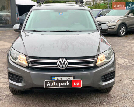Серый Фольксваген Тигуан, объемом двигателя 2 л и пробегом 195 тыс. км за 15340 $, фото 1 на Automoto.ua