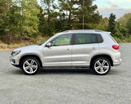 Сірий Фольксваген Тігуан, об'ємом двигуна 2 л та пробігом 74 тис. км за 8100 $, фото 3 на Automoto.ua