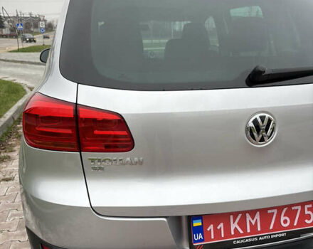 Серый Фольксваген Тигуан, объемом двигателя 2 л и пробегом 125 тыс. км за 14999 $, фото 26 на Automoto.ua