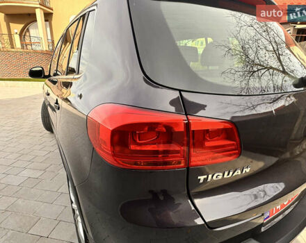 Серый Фольксваген Тигуан, объемом двигателя 1.98 л и пробегом 64 тыс. км за 15300 $, фото 28 на Automoto.ua