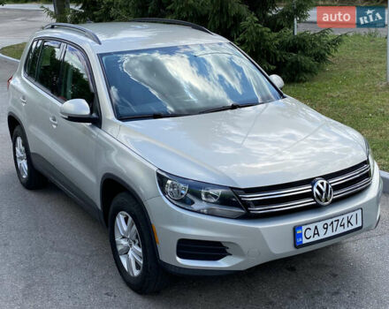 Сірий Фольксваген Тігуан, об'ємом двигуна 2 л та пробігом 224 тис. км за 13900 $, фото 15 на Automoto.ua