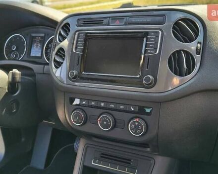 Серый Фольксваген Тигуан, объемом двигателя 1.98 л и пробегом 95 тыс. км за 13500 $, фото 7 на Automoto.ua