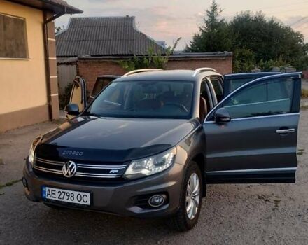 Серый Фольксваген Тигуан, объемом двигателя 2 л и пробегом 115 тыс. км за 17300 $, фото 1 на Automoto.ua