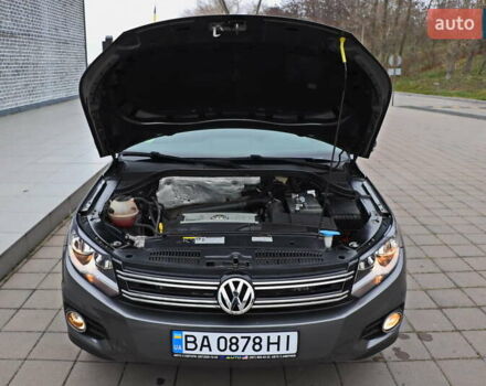 Сірий Фольксваген Тігуан, об'ємом двигуна 2 л та пробігом 150 тис. км за 13999 $, фото 21 на Automoto.ua