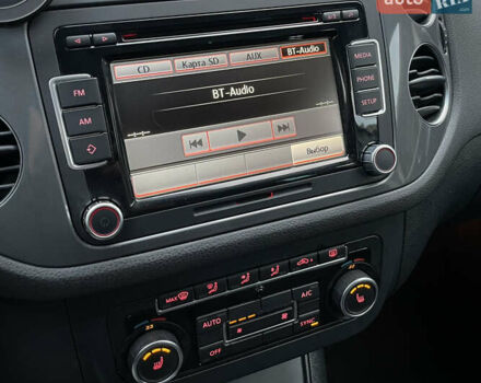 Серый Фольксваген Тигуан, объемом двигателя 2 л и пробегом 165 тыс. км за 15500 $, фото 52 на Automoto.ua