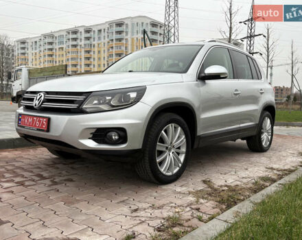 Серый Фольксваген Тигуан, объемом двигателя 2 л и пробегом 125 тыс. км за 14999 $, фото 11 на Automoto.ua